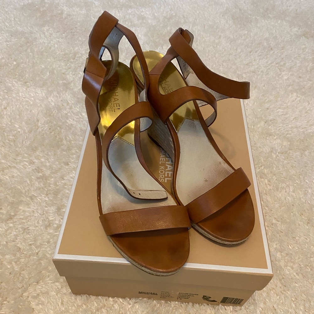 Michael Kors Kaylee wedge